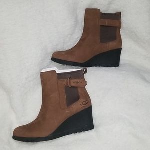 WOMEN'S UGG INDRA 👢WEDGED WINTER BOOT 👢
